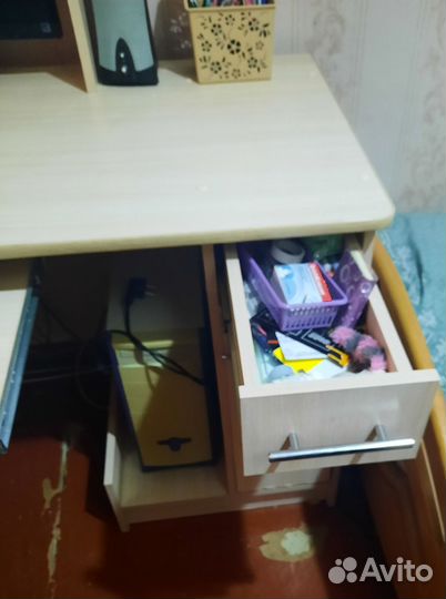 Компьютерный стол