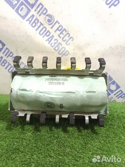 Подушка безопасности пассажира передняя правая