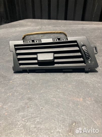 Дефлектор обдува передний левый Bmw 5 E60 M57D30