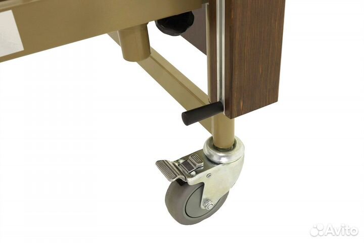 Медицинская кровать для лежачих больных