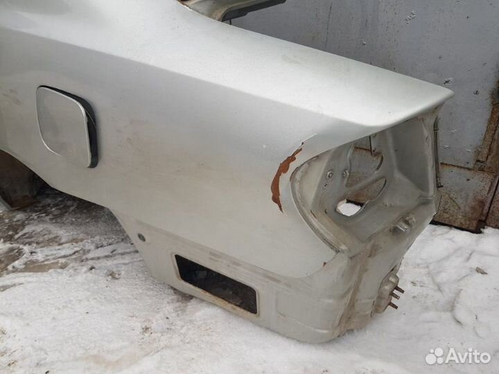 Крыло заднее левое Toyota Camry