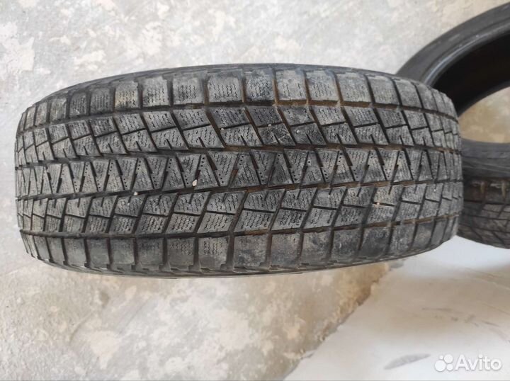 Bridgestone Blizzak DM-V1 235/65 R18