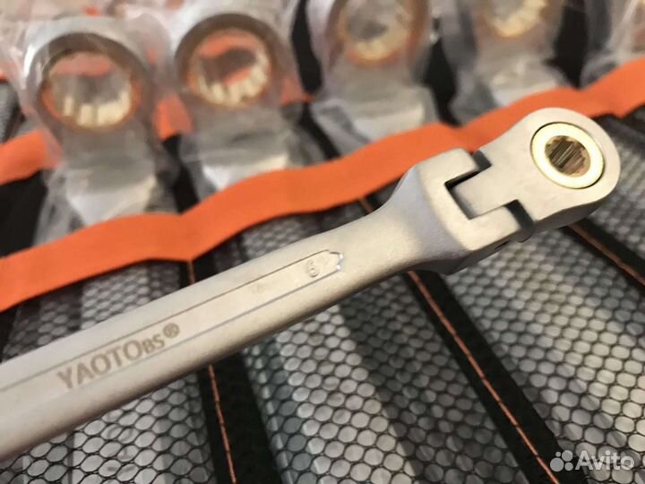 Набор шарнирных ключей с храповым механизмом