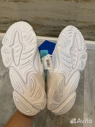 Кроссовки Adidas