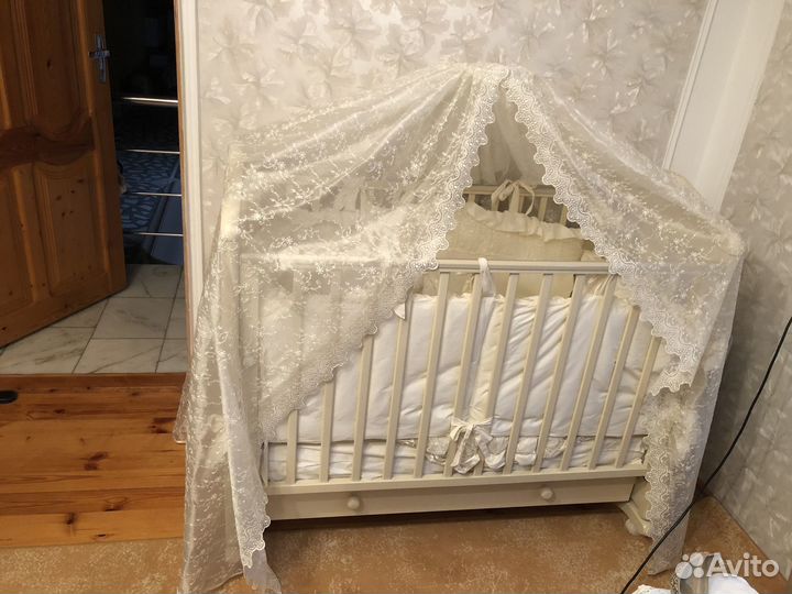 Кроватка детская