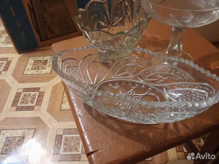 Хрустальная ваза