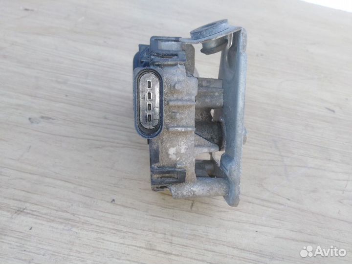 Мотор стеклоочистителя Mazda3, BK