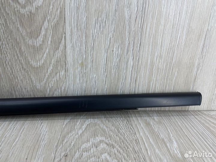 Молдинг стекла двери передний левый Renault Kaptur