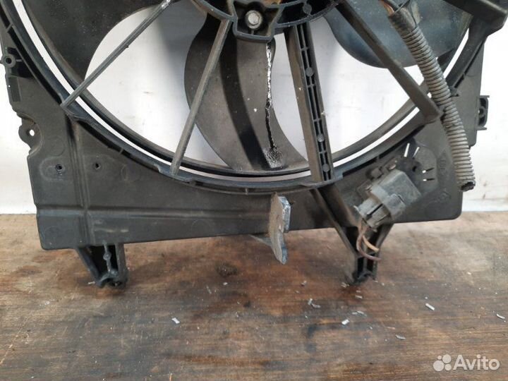 Вентилятор радиатора Renault Megane кабриолет 1.6