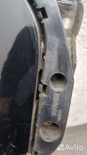 Крыло правое переднее Toyota Prius