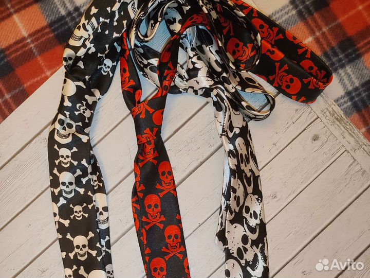 Галстук скелет