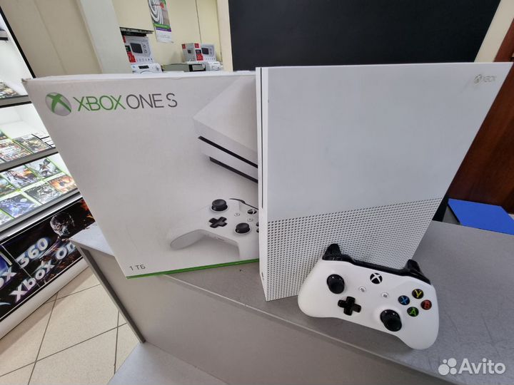 Игровая приставка xbox ONE S 1tb