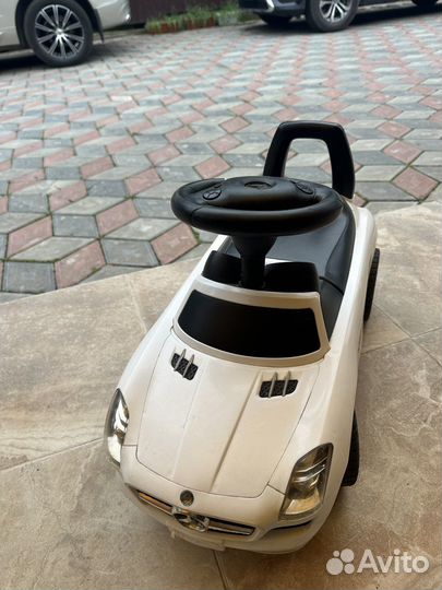 Машинка каталка mercedes