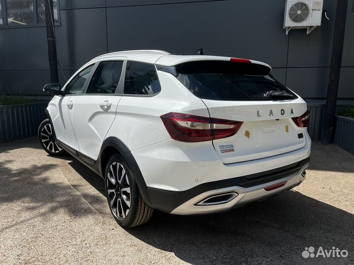 LADA Vesta Cross 1.8 CVT, 2024