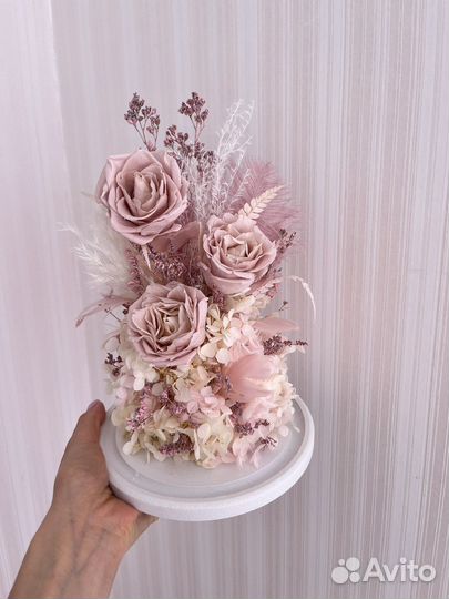 Неувядающие цветы в колбе