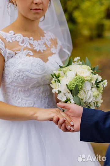 Свадебное платье