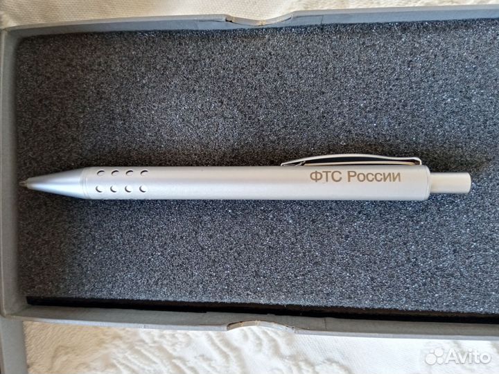 Подарочный набор (ручка+брелок)