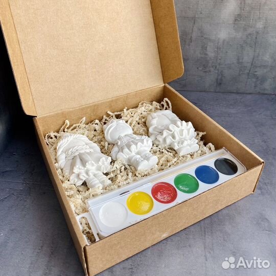 Набор для росписи по гипсу с красками и кисточкой