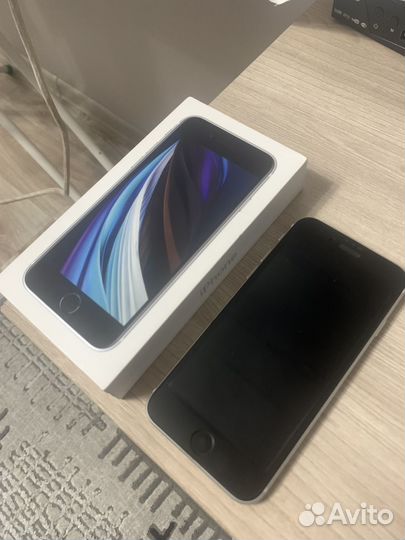 iPhone Xr, 128 ГБ