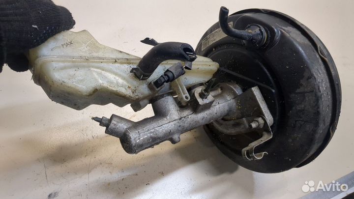 Цилиндр тормозной главный Toyota Corolla E12, 2005