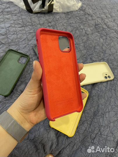 Чехол на iPhone 11