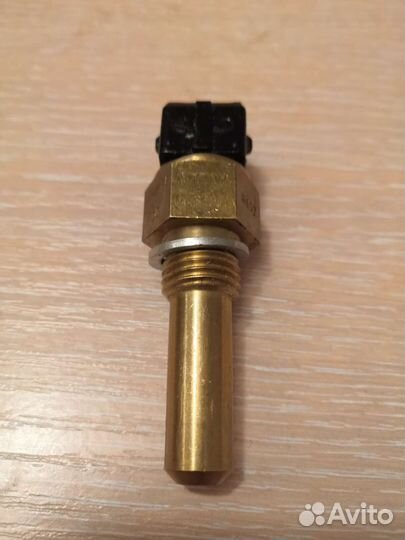 Датчик температуры охлаждающей жидкости