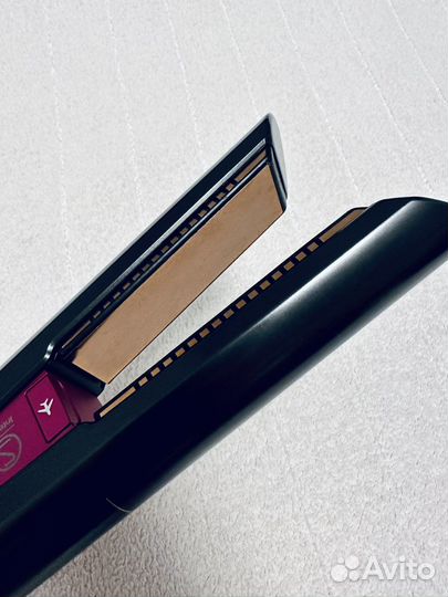 Выпрямитель для волос Dyson HS03