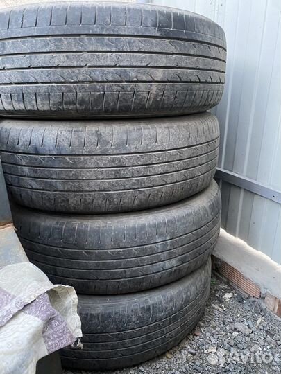 Bridgestone Dueler H/P Sport 235/65 R18
