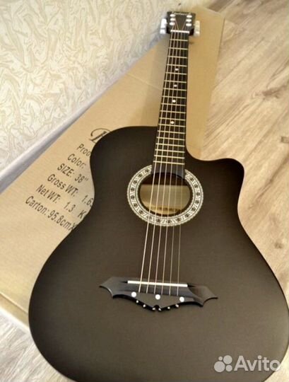 Акустическая гитара