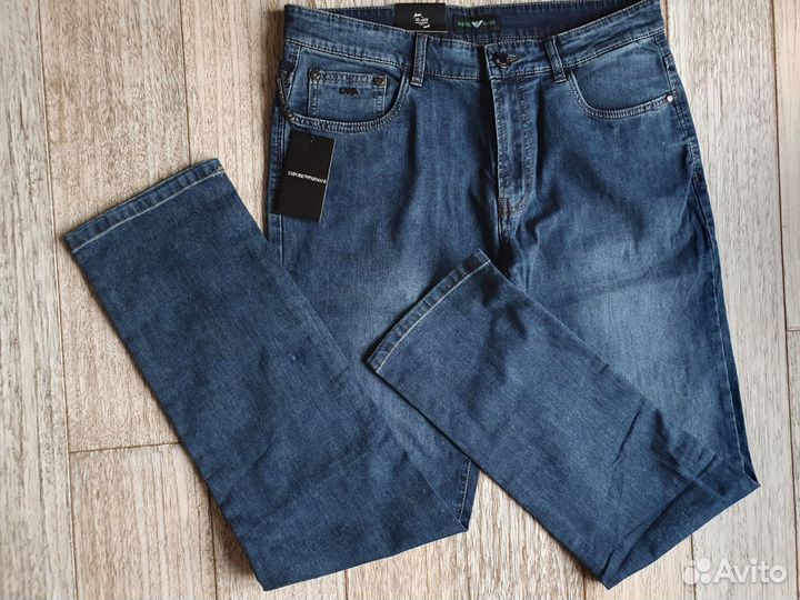 Джинсы Armani 48-50 размер