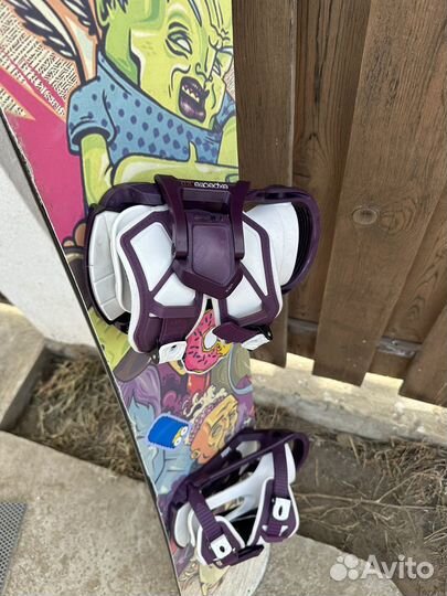 Сноуборд с креплениями 140