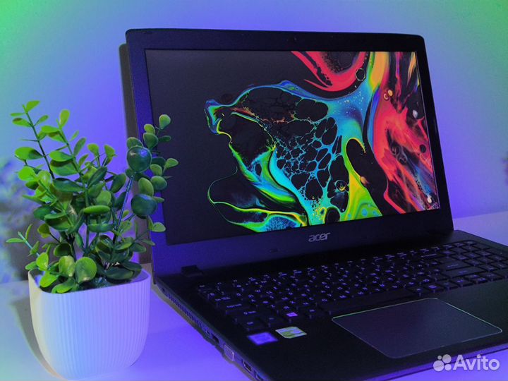 Игровой ноутбук : Intel Core I3 / Geforce 940MX