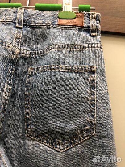 Джинсы голубые