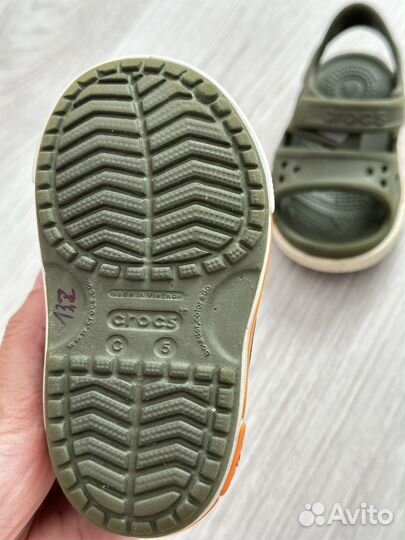 Сандалии детские crocs