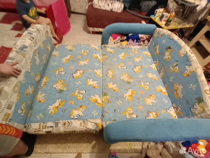Диван чебурашка бу