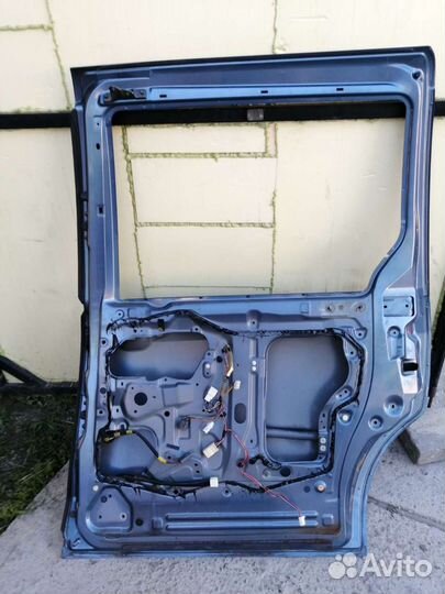 Дверь задняя правая Mazda Mpv LW 2002+
