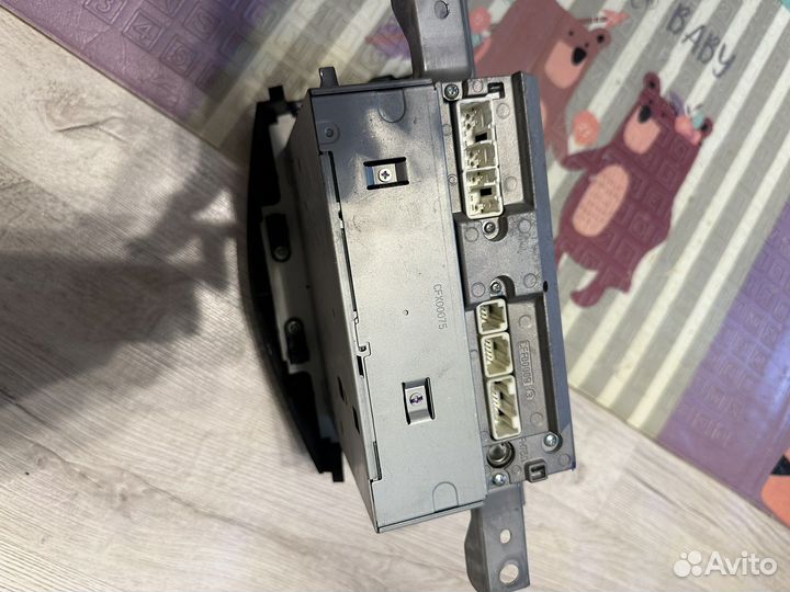 Штатная магнитола toyota Rav4