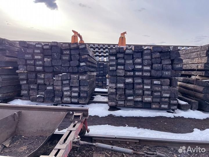 Деревянные шпалы (бревна)