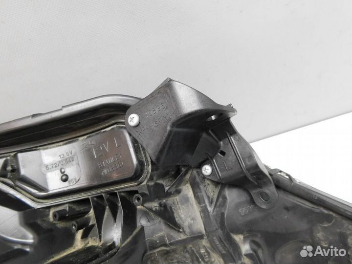 Фара левая Toyota RAV4