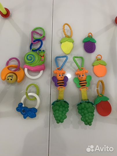 Игрушки погремушки для малышей от 0 до 6 месяцев