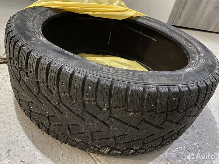 Pirelli Ice Zero 275/105 R22 108
