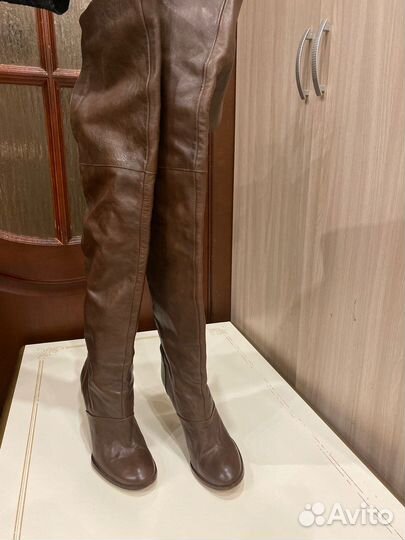 Шикарные сапоги ботфорты zara