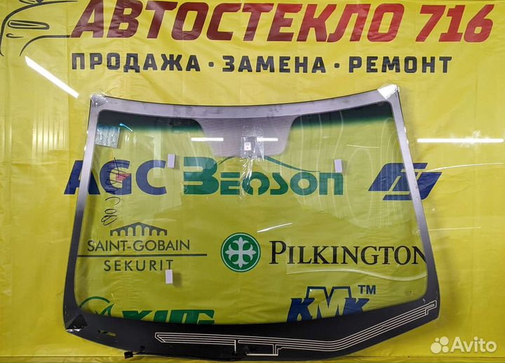 Лобовое стекло на Кия Рио 3