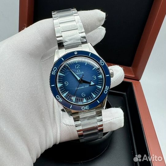 Часы Omega Seamaster 300