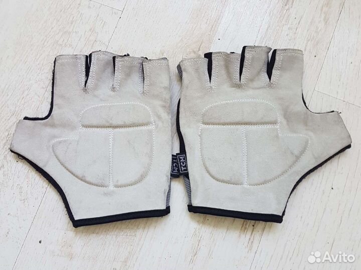 Велосипедные перчатки