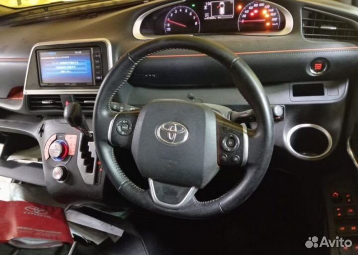 Рулевой карданчик передний Toyota Sienta