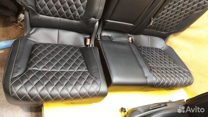 Сиденья (комплект) Touareg II 1214633