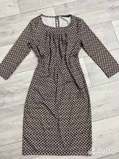 Платьe женское