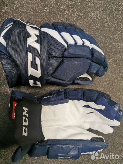 Перчатки хоккейные