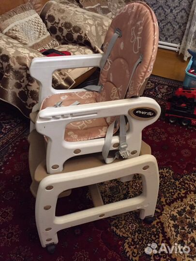 Столик для кормления